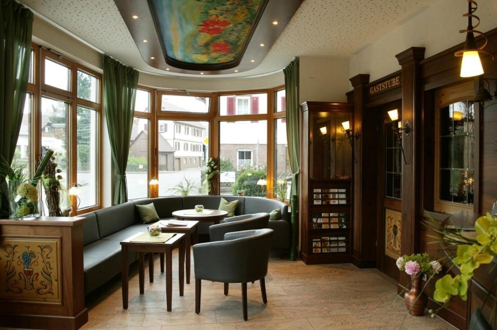 Landgasthof Loewen Neubulach エクステリア 写真